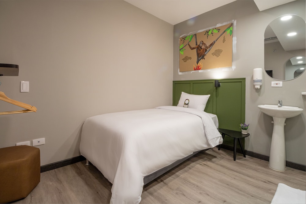 Bon 17 Hotel 15/27