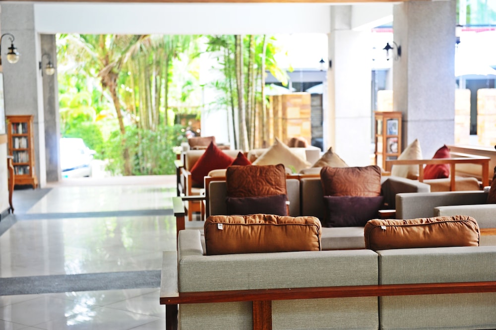 Lanta Sand Resort And Spa 48/71