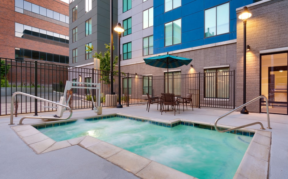 Hyatt Place Provo 24/60