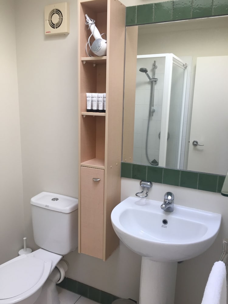 Waiheke Island Resort 24/70