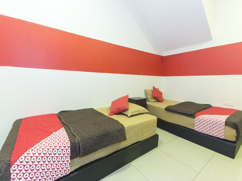 OYO 439 Night Queen Hotel (ex. Night Queen Hotel) 15/32