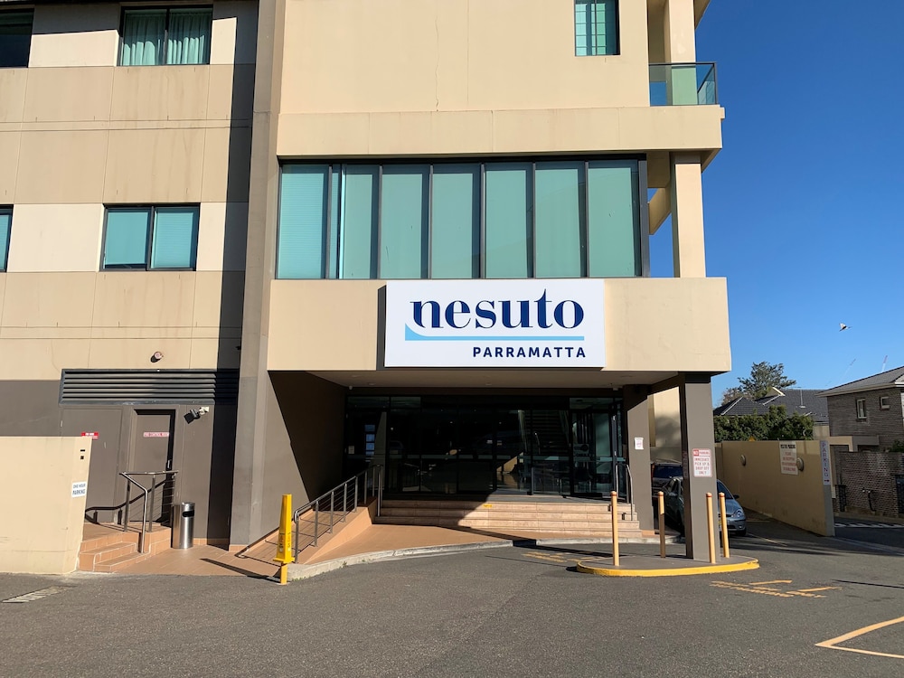 Nesuto Parramatta Apartment Hotel 3/67