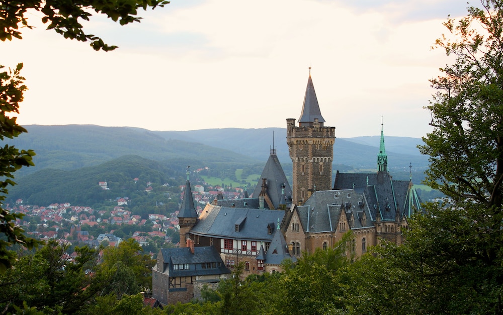 Harzer Kultur- & Kongresshotel Wernigerode 52/56