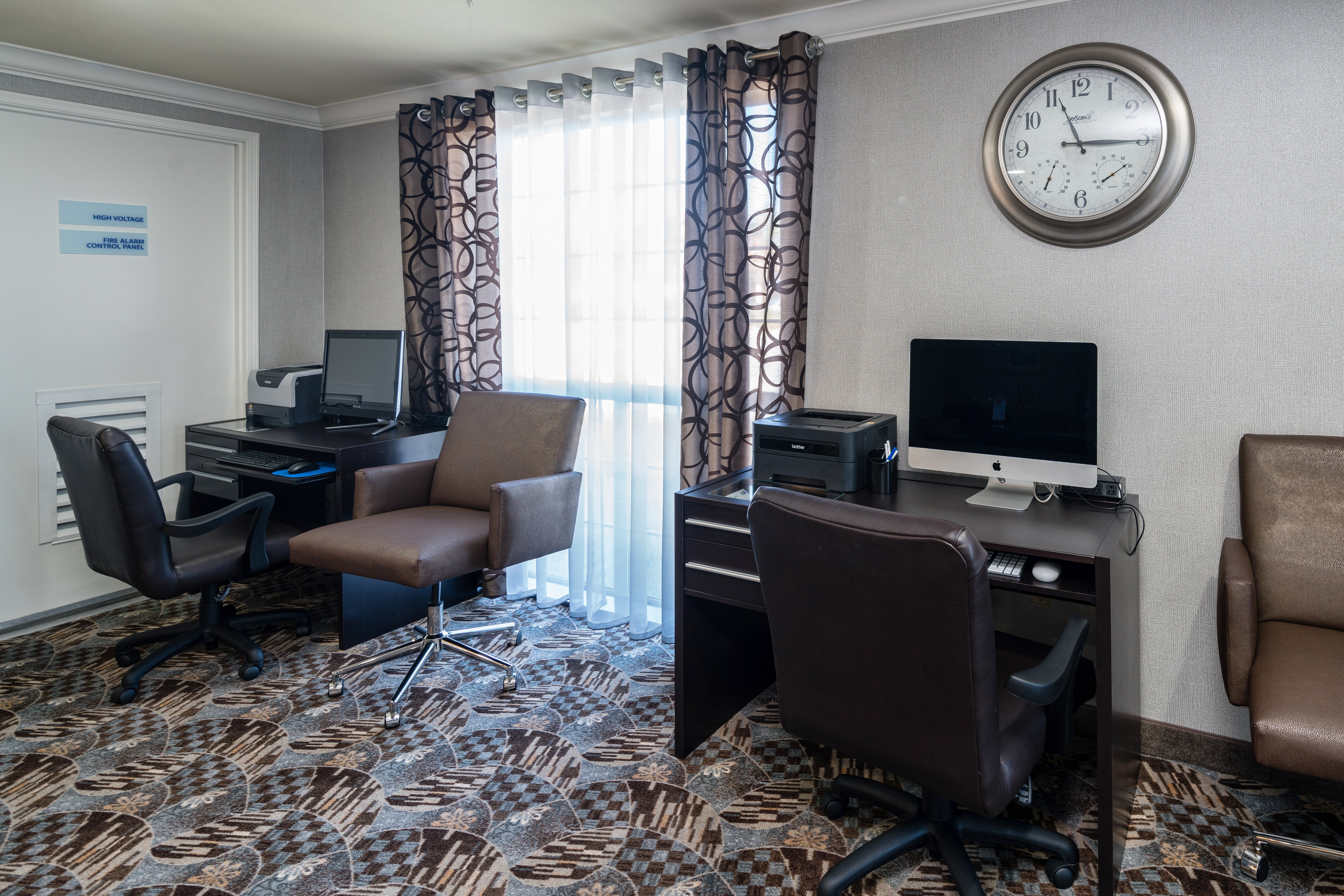 Holiday Inn Express Hotel Suites Santa Clara 52/58