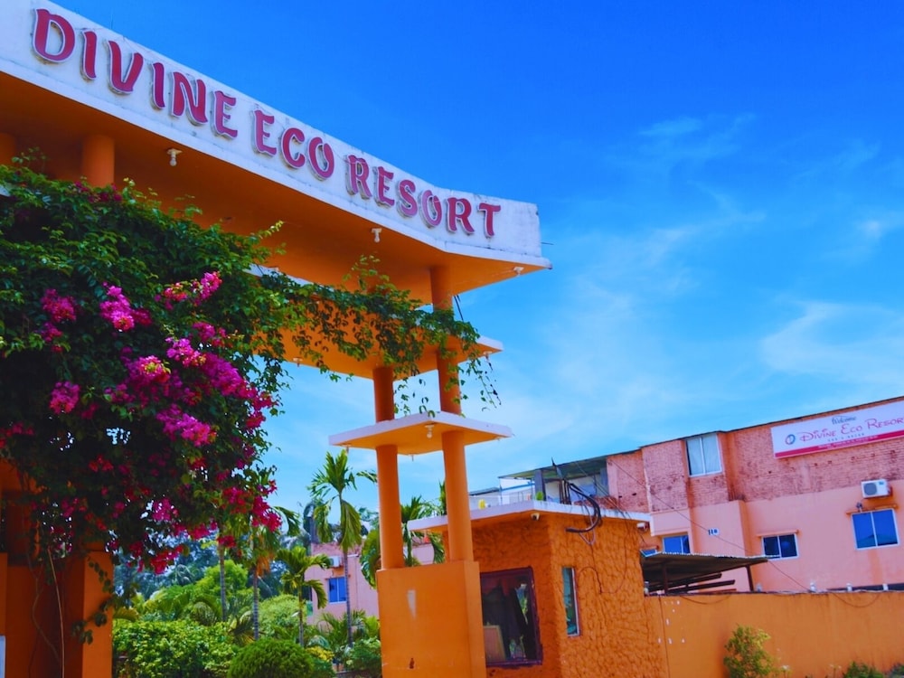 Divine Eco Resort 7/50