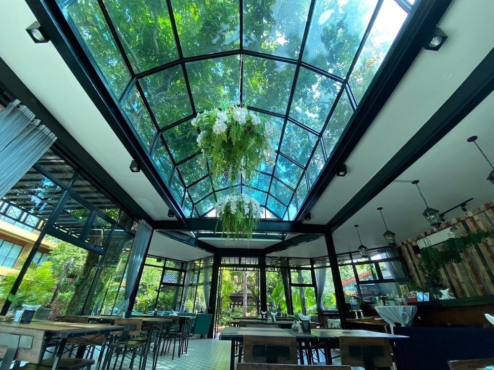 T-REX BURIRAM BOUTIQUE HOTEL 1/37