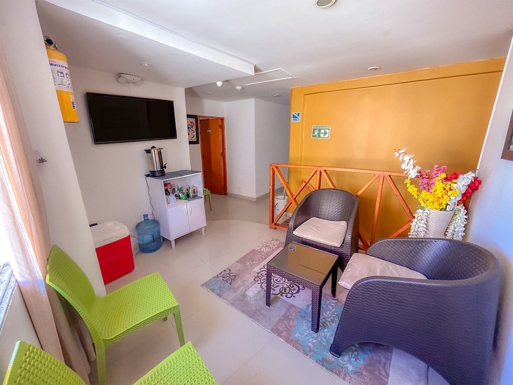 Sweet Caribbean Hotel 16/18