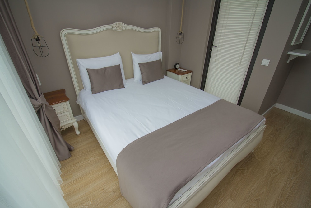Cayir Cimen Tatil Evleri 23/65
