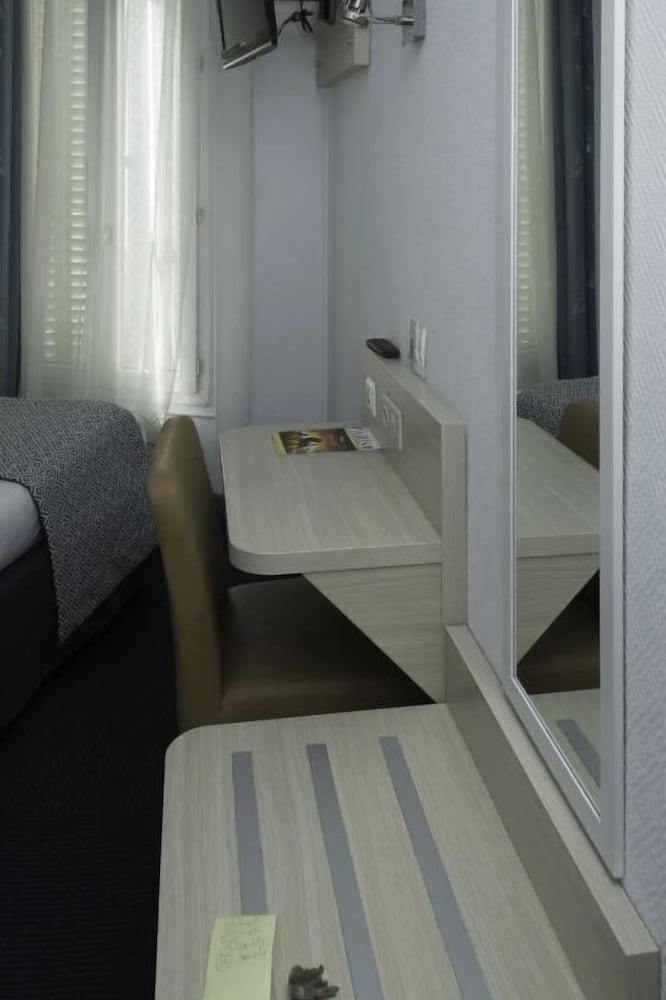 Hotel Paris La Defense 14/43