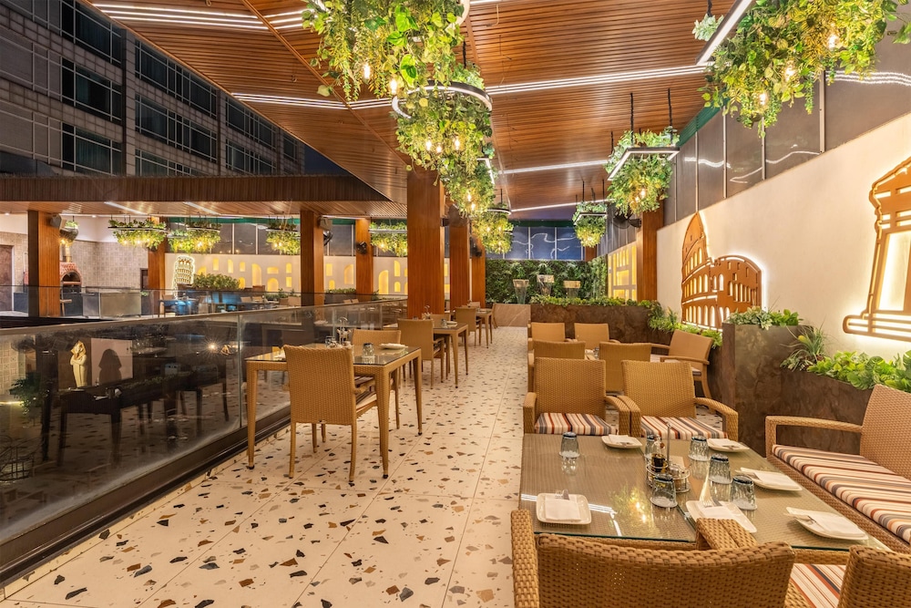 Country Inn and Suites By Radisson Sahibabad Distt Ghaziabad (U.P.) 53/60