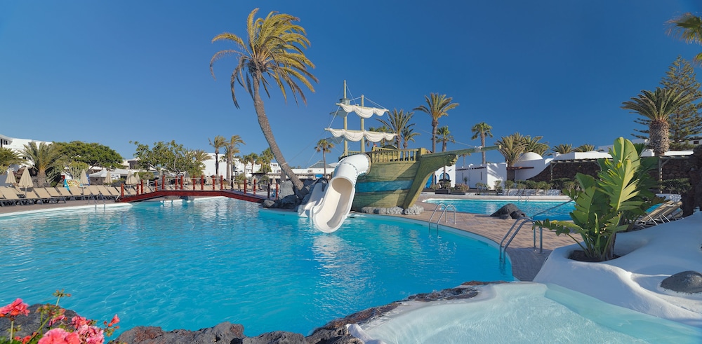 H10 Suites Lanzarote Gardens in COSTA TEGUISE