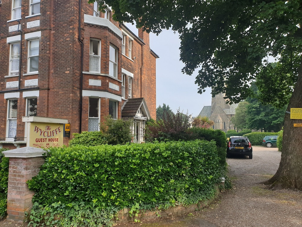 The Wycliffe Guest House 66/70