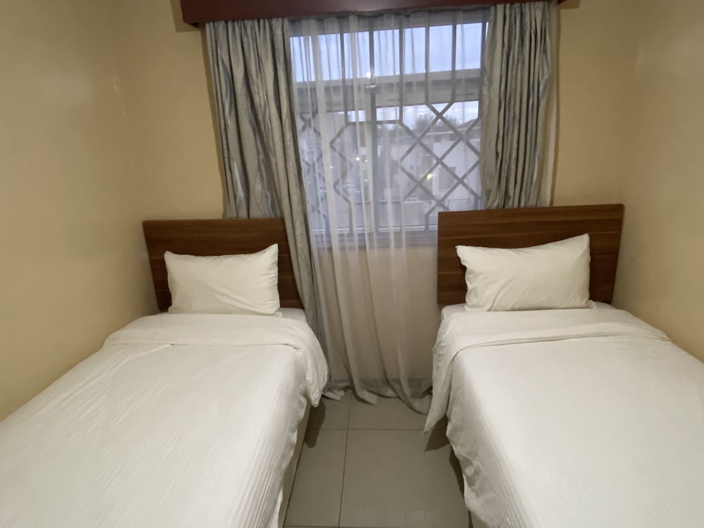 3 BEDROOMS, LUXURY, APARTMENT, KITCHEN