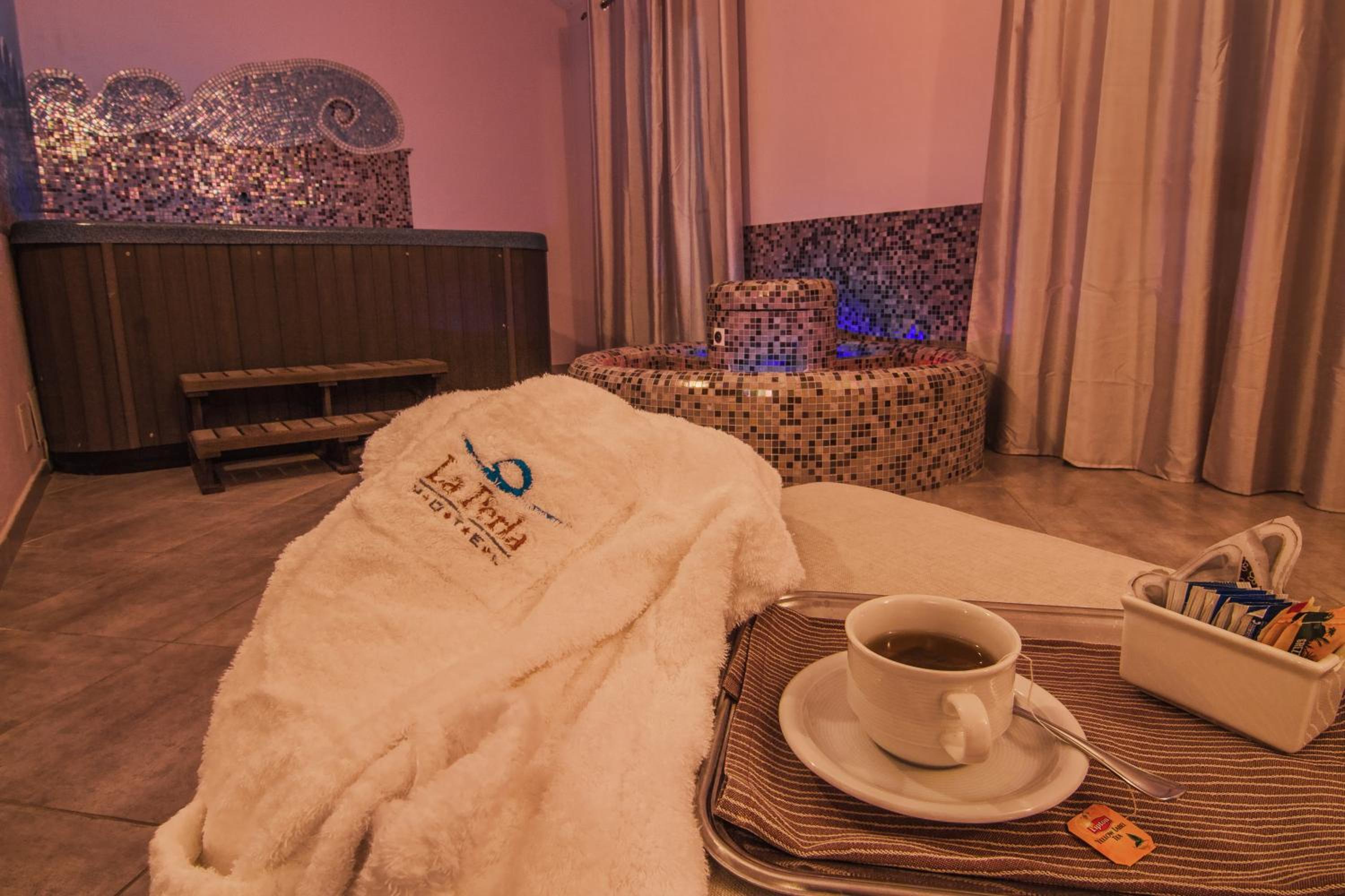 La Perla Hotel 29/47