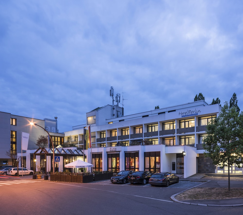 Hotel Berlin 6/52