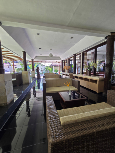 Hotel Ikhtiar Surya 7/11