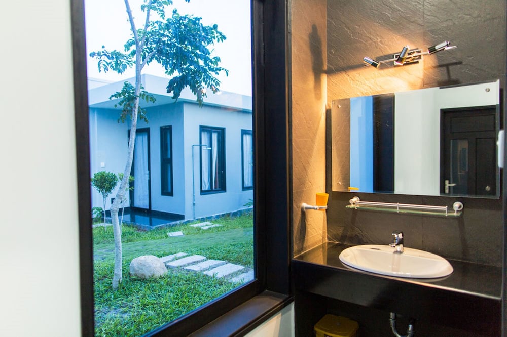 Van Nguyen Minihouse 9/67