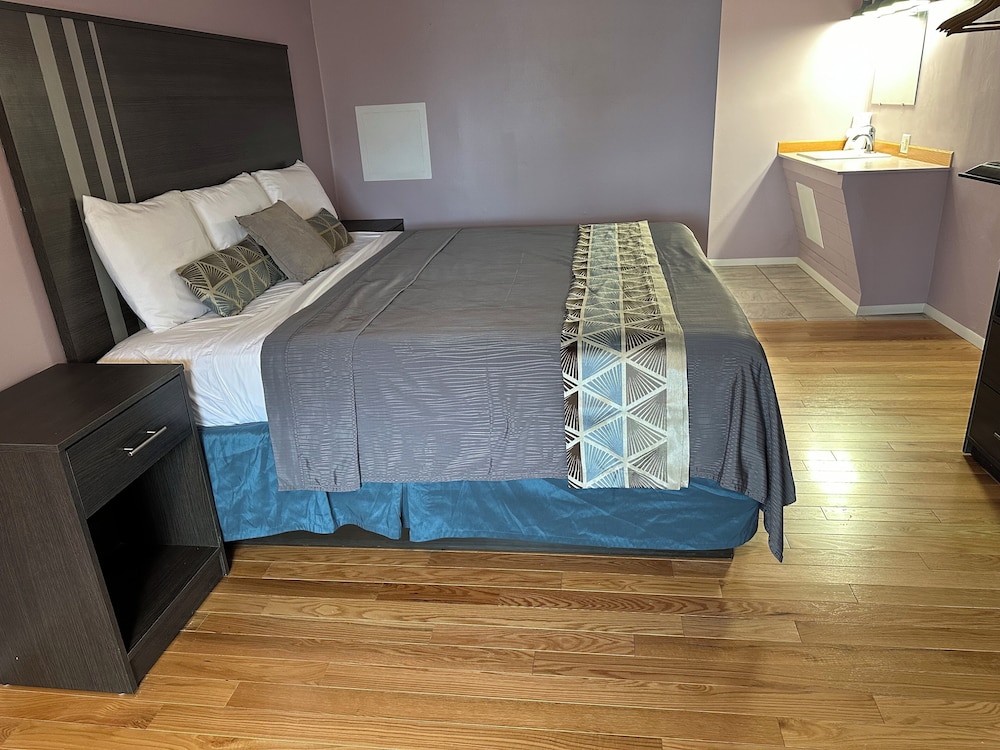 Sunrise Inn Hershey 13/41