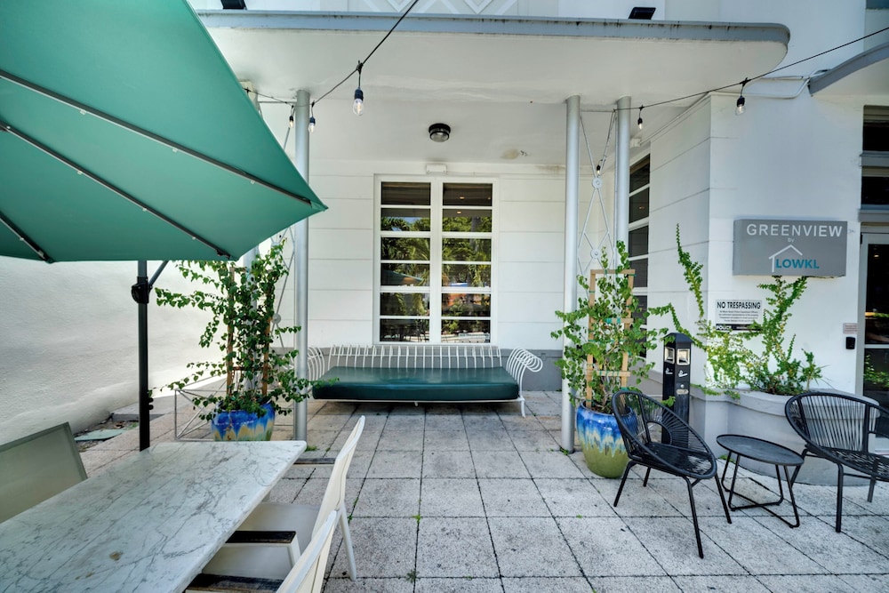 Greenview Hotel 35/50