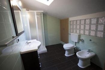 Home Hotels 19/20