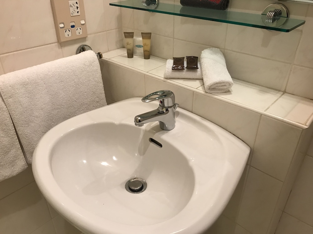 Pacific Harbour Motor Inn, Gisborne 50/51