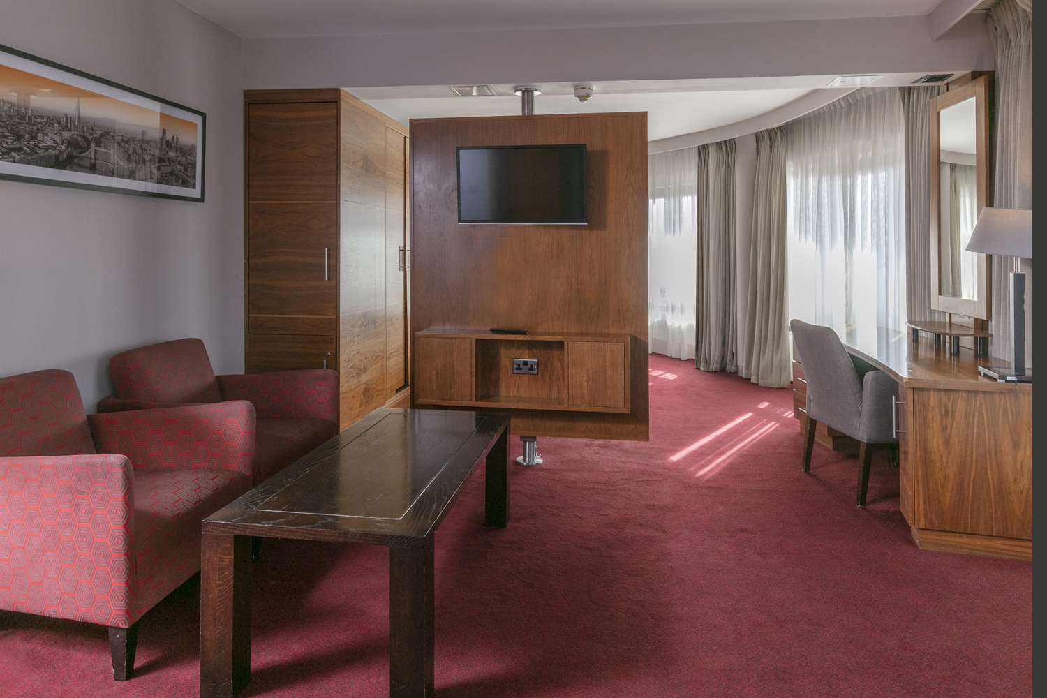 The Crown London, WorldHotels Distinctive 35/47