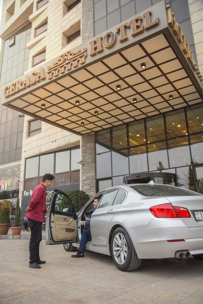 Gerasa Hotel 21/40