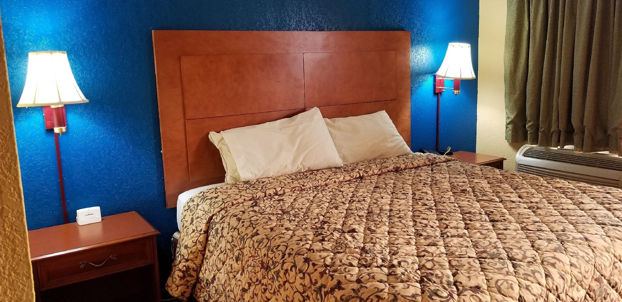 Executive Inn 20/29