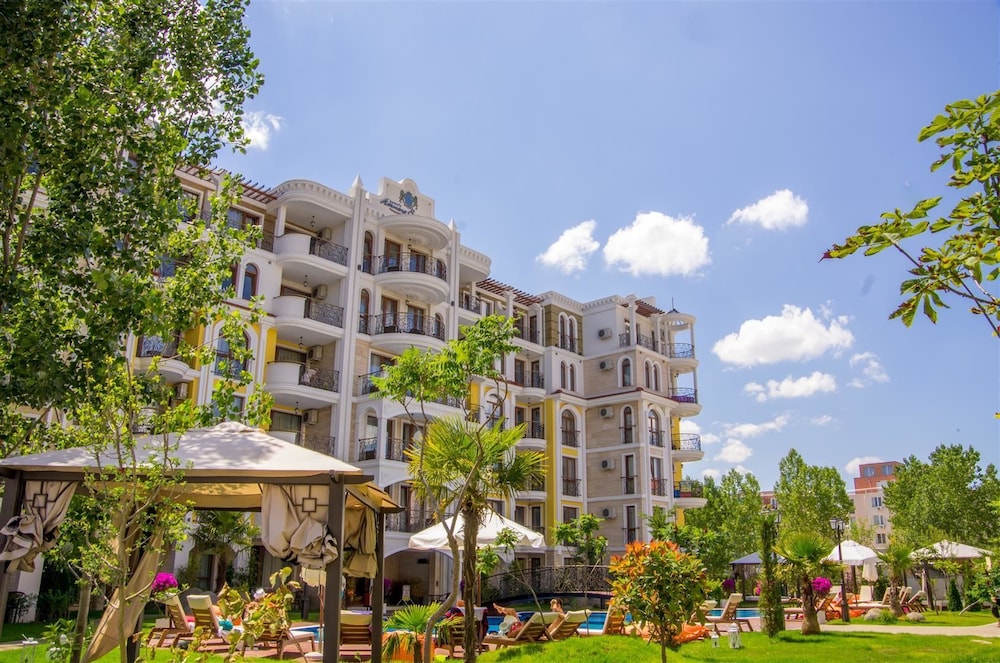 Harmony Suites Monte Carlo 28/38