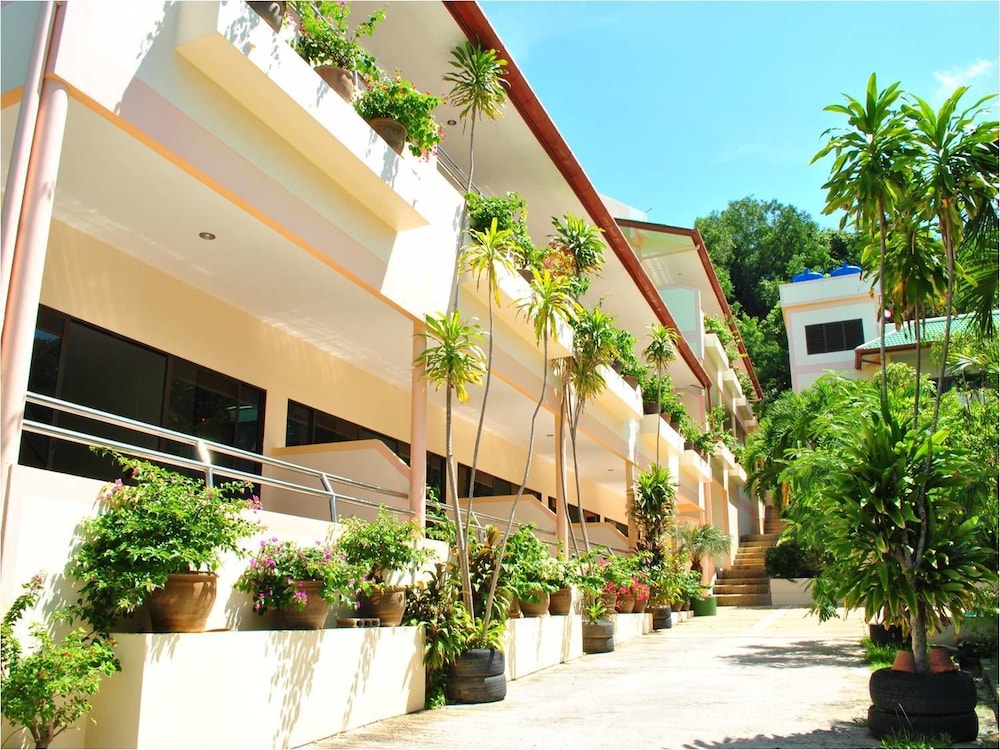 Karon Village Hotel 5/49