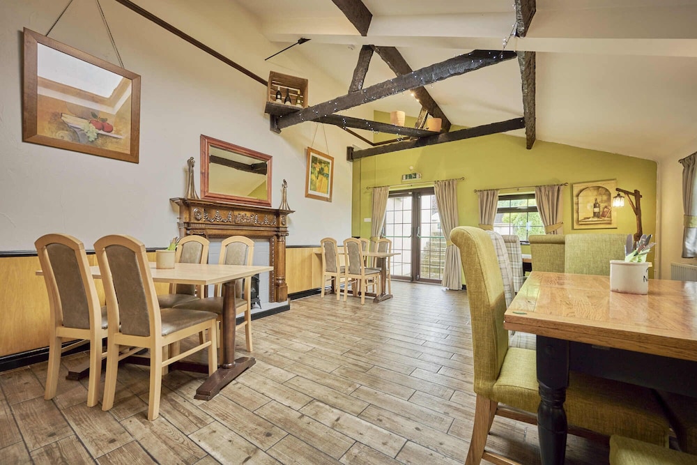 The Old Ginn House Inn 28/50