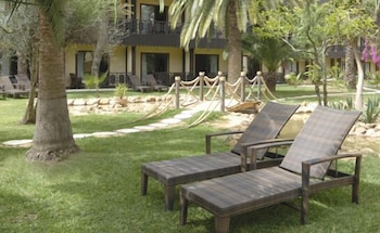 Paradis Palace 28/30