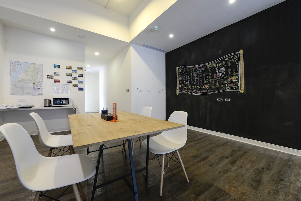 Taichung Box Design Hotel 6/48