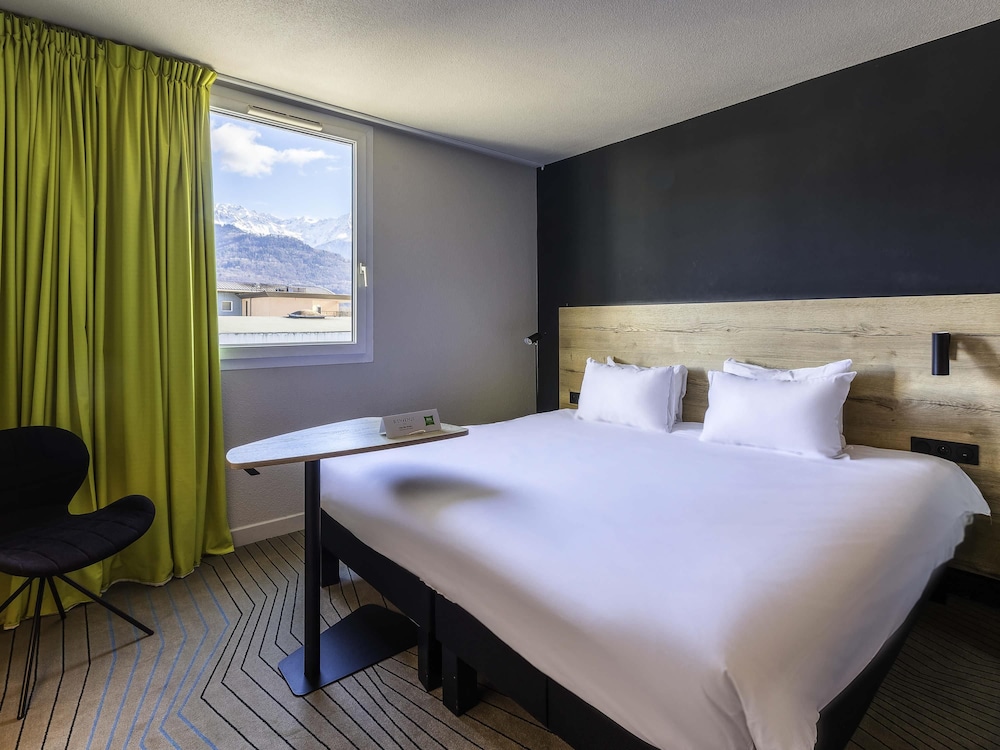 Ibis Styles Crolles Grenoble A41 10/38