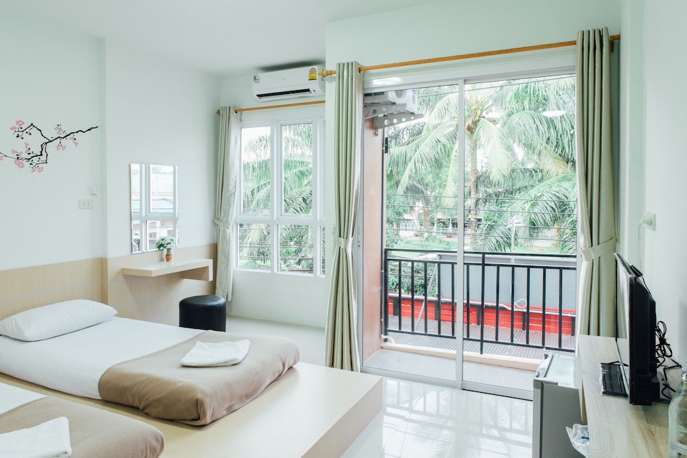 Cheaper Room 12/29
