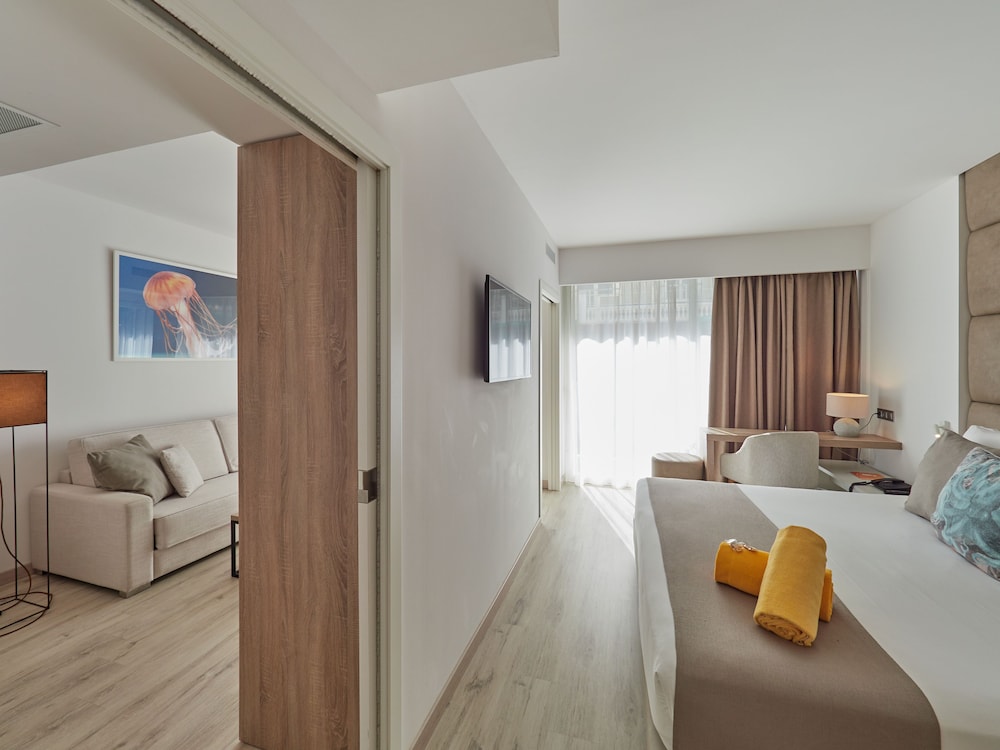 BQ Aguamarina Boutique Hotel 10/66