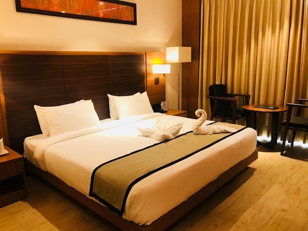 Grand Tamanna Hotel 15/45