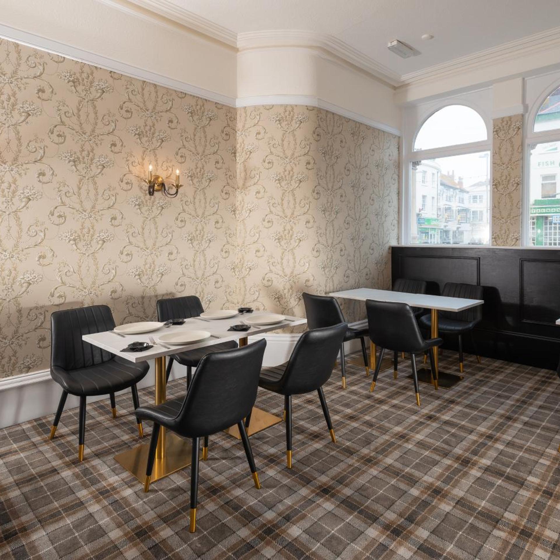 The Crown Hotel 40/55