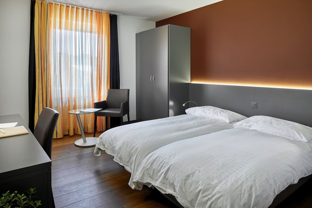 Hotel Du Commerce 27/73