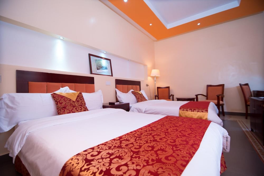 Falcon Heights Hotel 15/60
