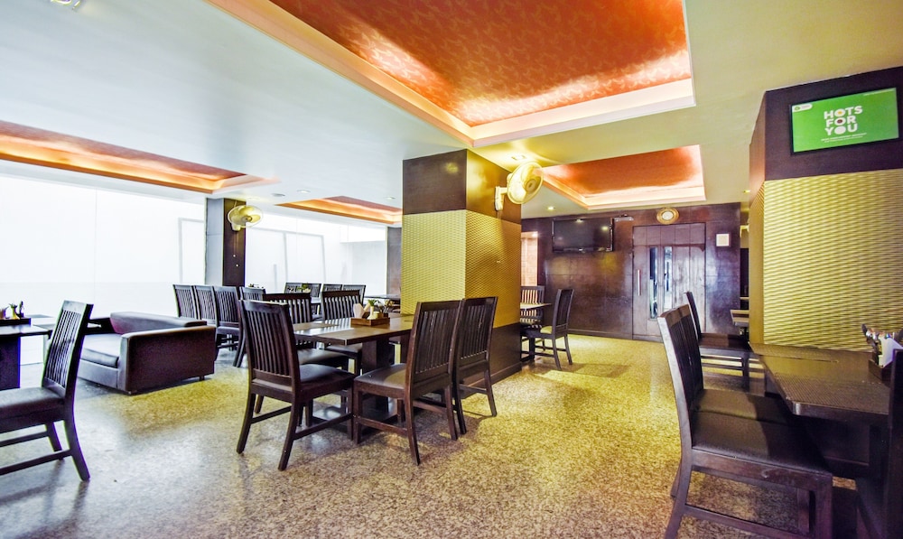 Treebo Raya Inn 26/37