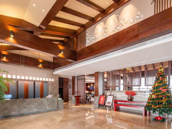 Begonia Hotel 8/27
