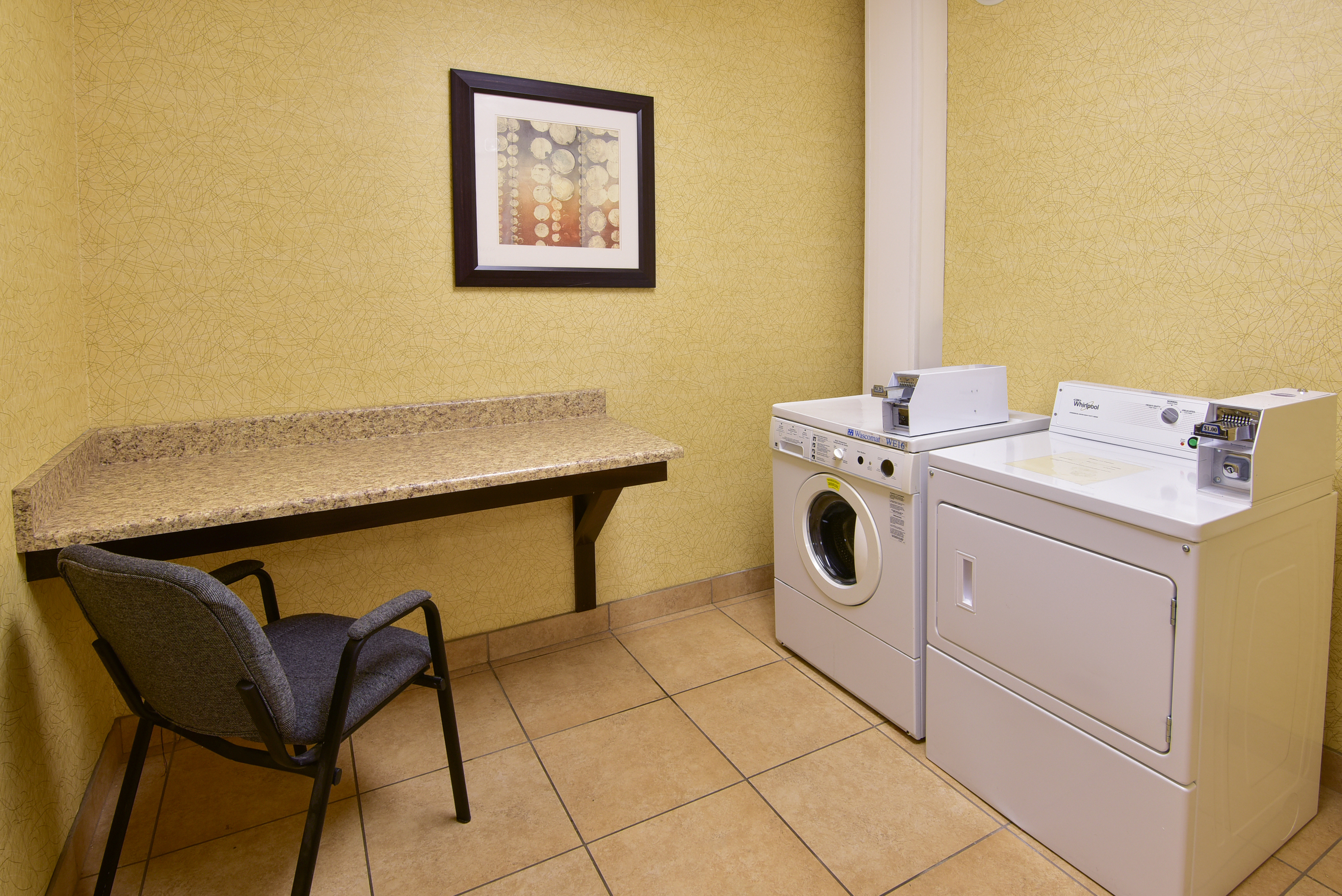Holiday Inn Express Hotel Suites Wauseon 4/43