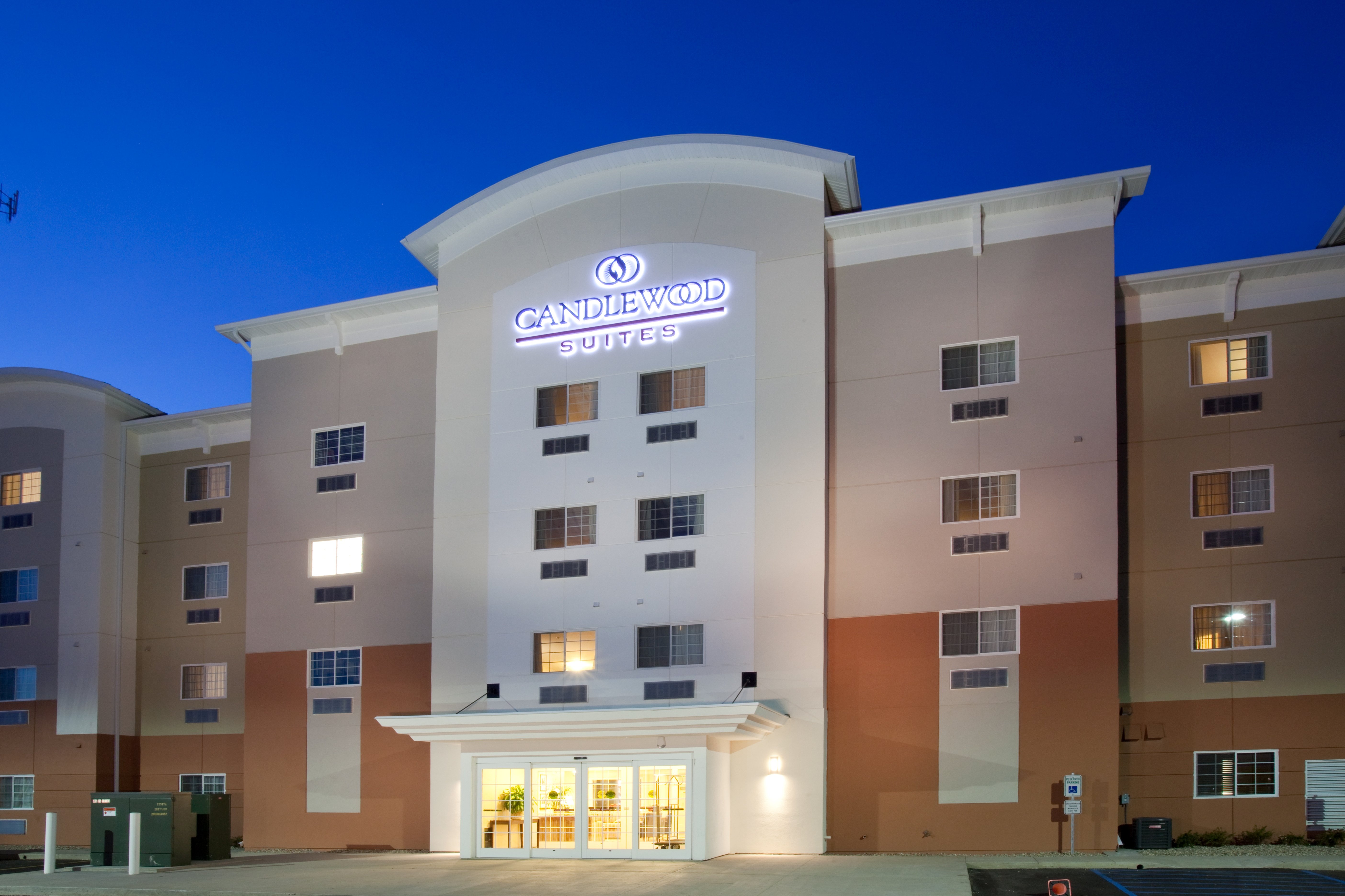 Candlewood Suites Minot 1/20
