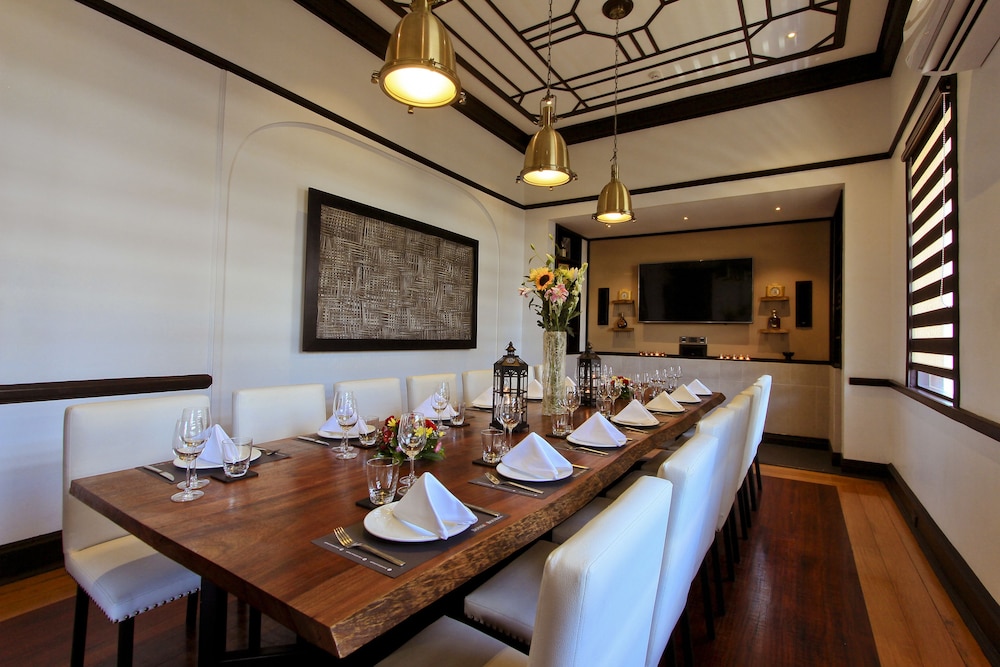 The Bourke Hotel 44/57