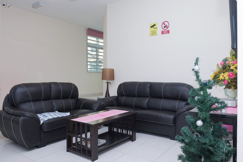 Oyo 89777 Urbanstay Kuantan 34/39