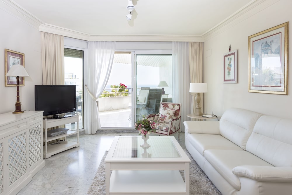 Coral Beach Aparthotel 49/77