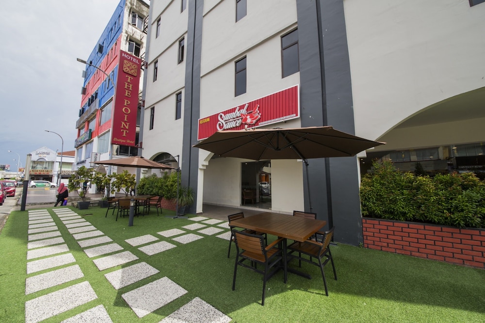 The Point Boutique Hotel 51/55