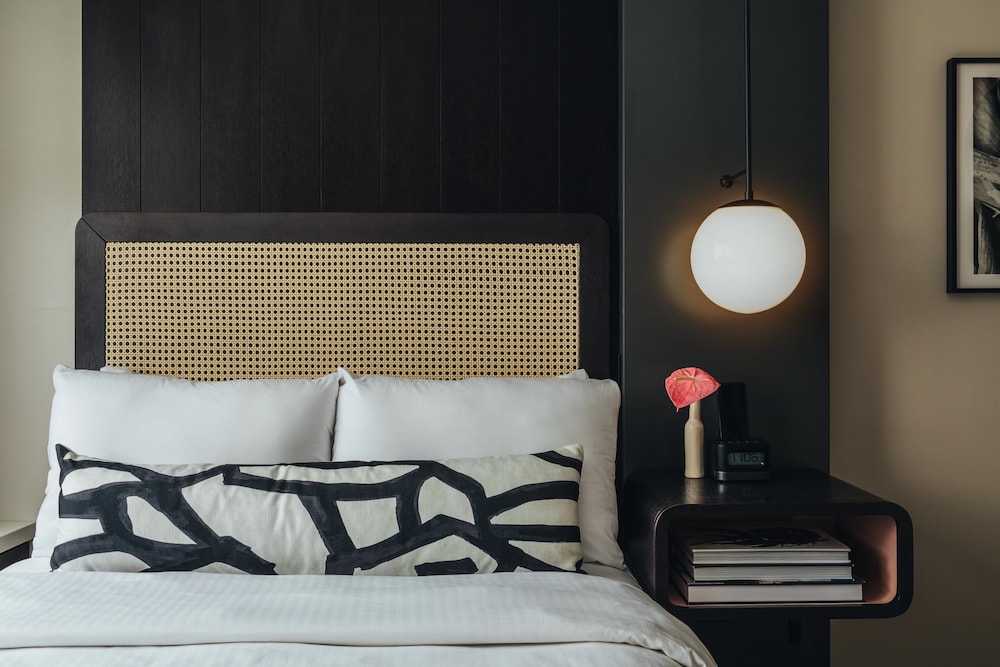 Hotel Renew 48/58