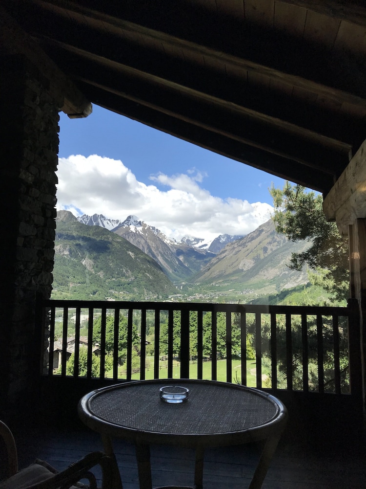 Relais Mont Blanc Hotel and Spa 37/50
